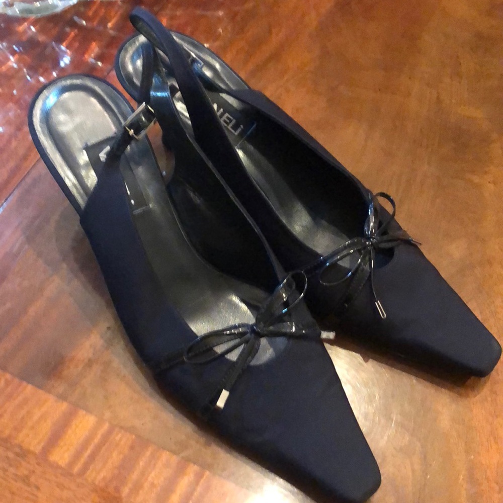 Beautiful Vaneli heels